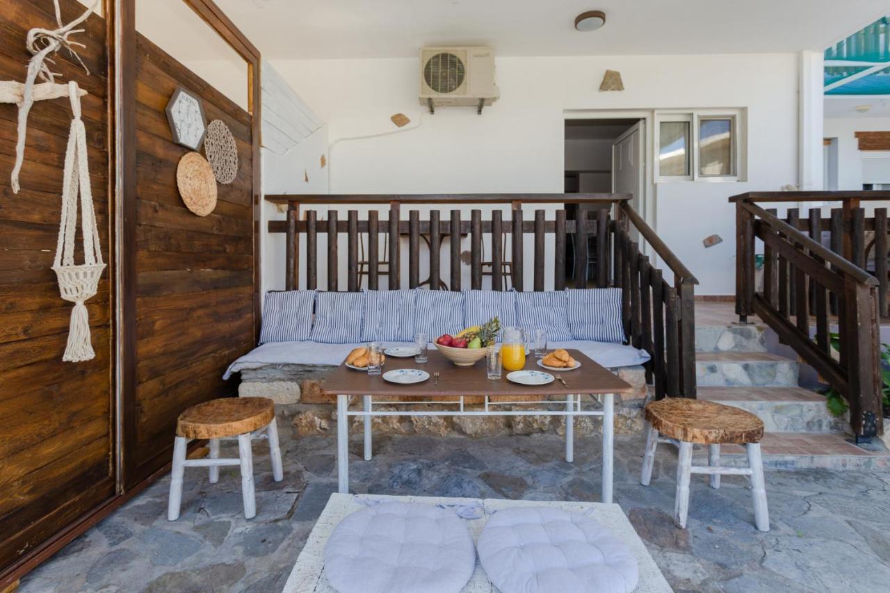 Christos Studios And Family Apartments Stegna Экстерьер фото