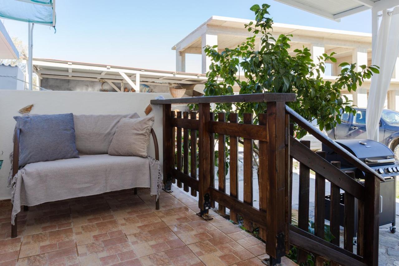 Christos Studios And Family Apartments Stegna Экстерьер фото