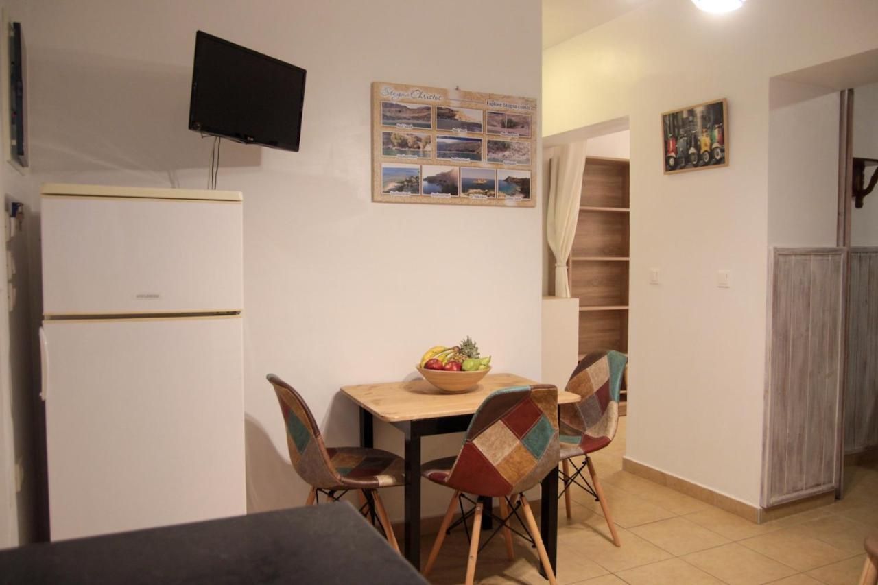 Christos Studios And Family Apartments Stegna Экстерьер фото
