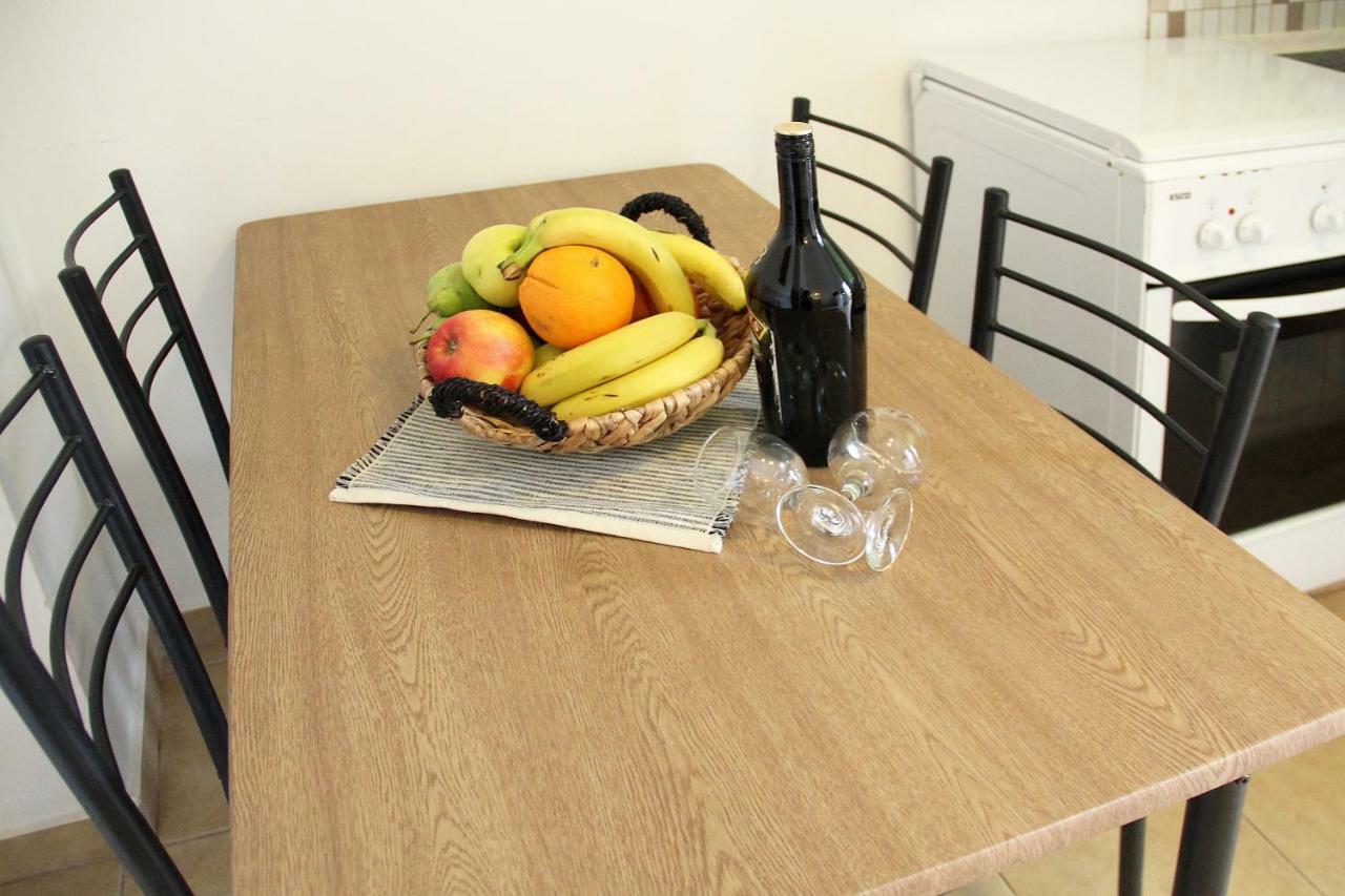 Christos Studios And Family Apartments Stegna Экстерьер фото
